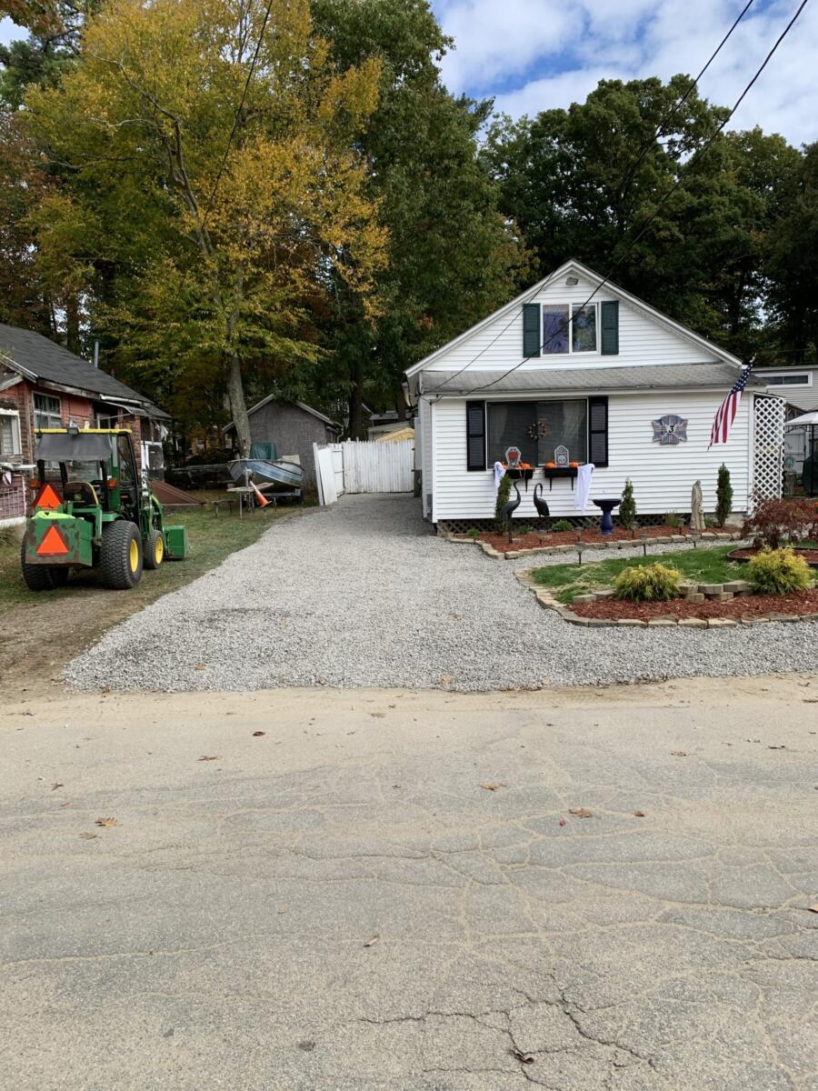 asphalt driveway installation